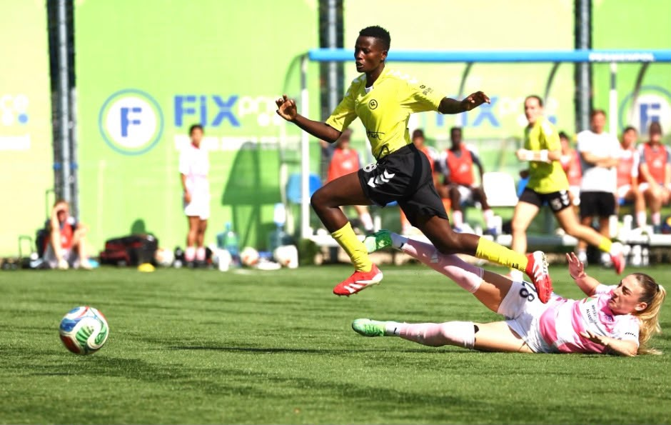 Elizabeth Mediva on target as FC Gintra claim bronze in Baltic Women’s Football League